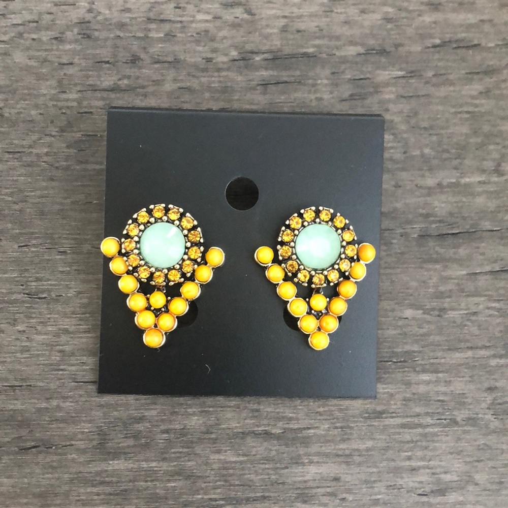 Modcloth Just Gotta Tri Earrings in Mustard